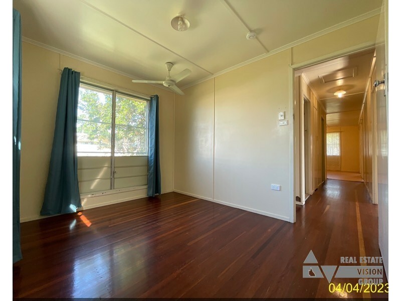 41 Fay St, Blackwater QLD 4717