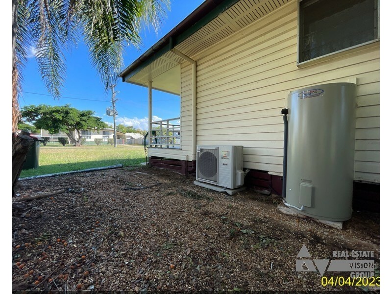 41 Fay St, Blackwater QLD 4717