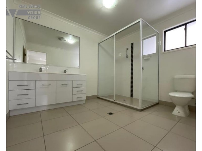 Unit 4/41 Rufus St, Blackwater QLD 4717