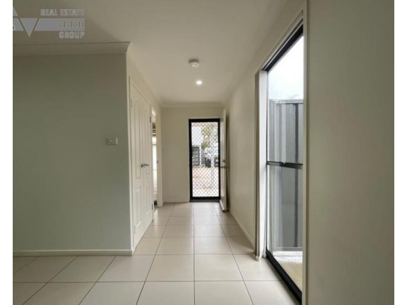 Unit 4/41 Rufus St, Blackwater QLD 4717