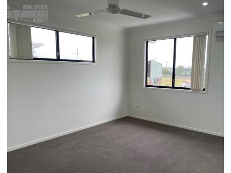 Unit 4/41 Rufus St, Blackwater QLD 4717