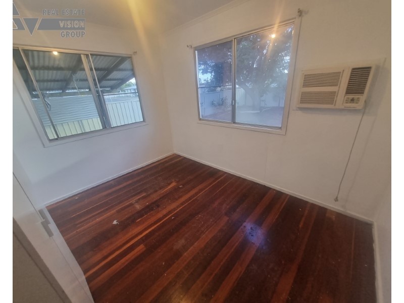2A Bauhinia St, Blackwater QLD 4717