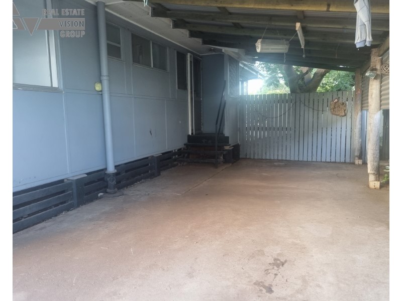2A Bauhinia St, Blackwater QLD 4717