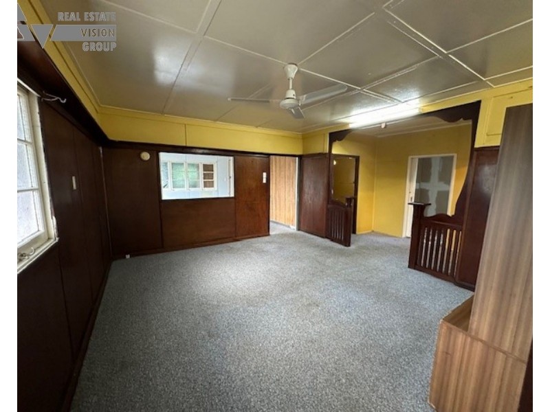 27 Dundas St, Emerald QLD 4720