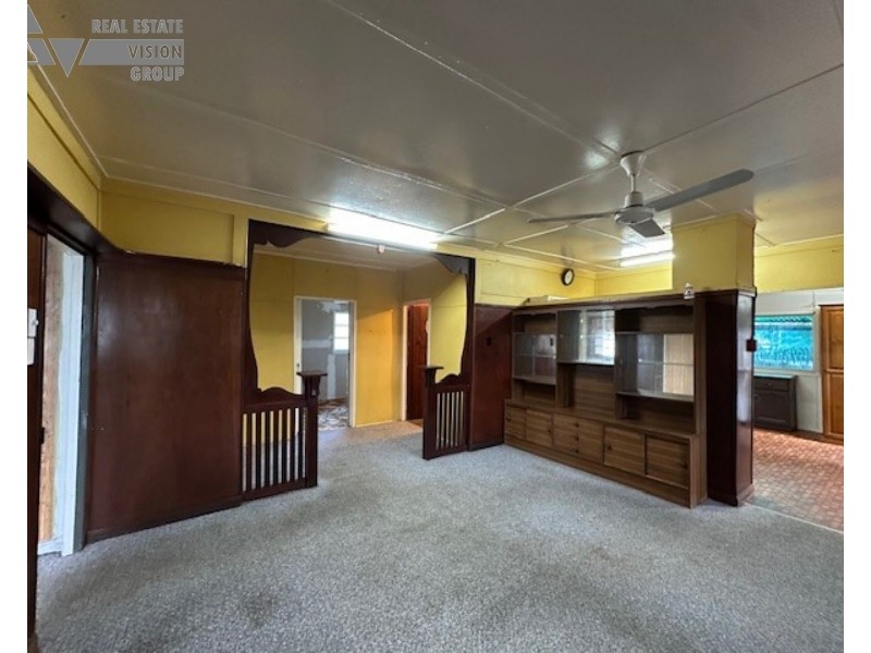 27 Dundas St, Emerald QLD 4720