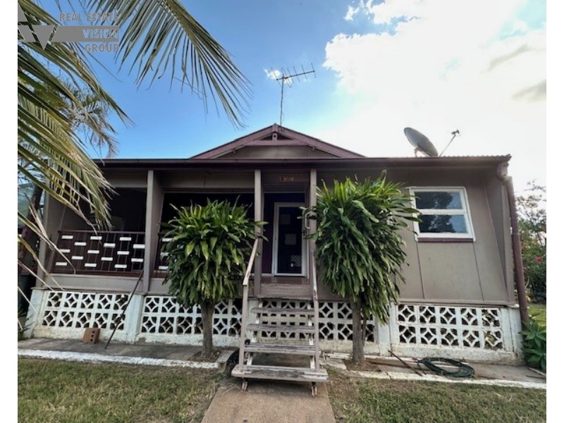 27 Dundas St, Emerald QLD 4720