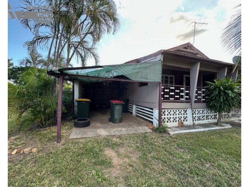 27 Dundas St, Emerald QLD 4720