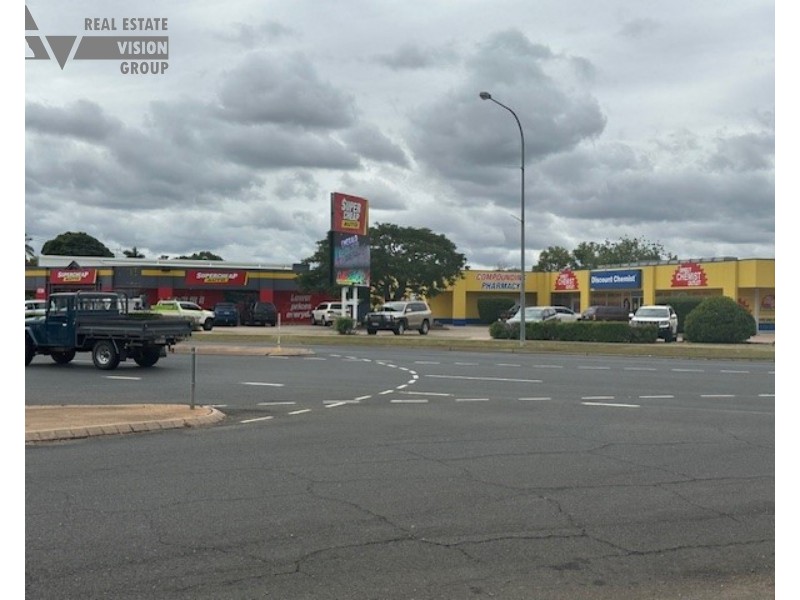 23 Hospital Rd, Emerald QLD 4720