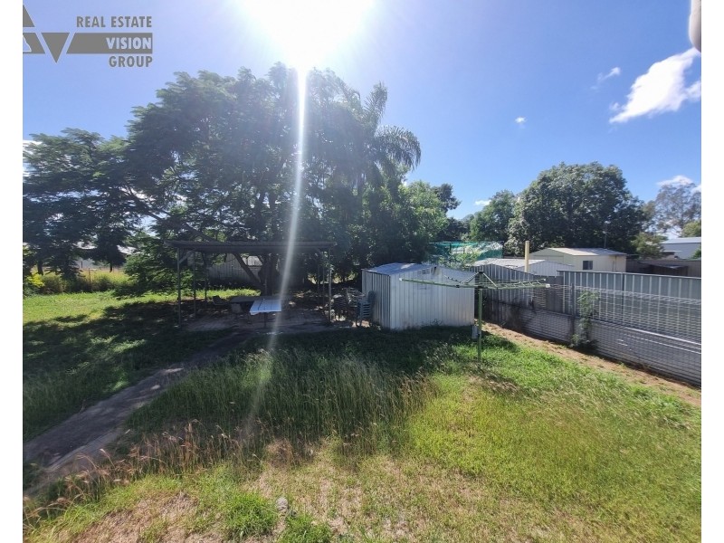 51 Bendee Cres, Blackwater QLD 4717