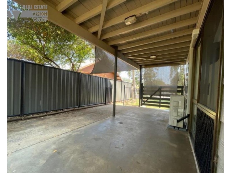 9 Diamond Dr, Blackwater QLD 4717