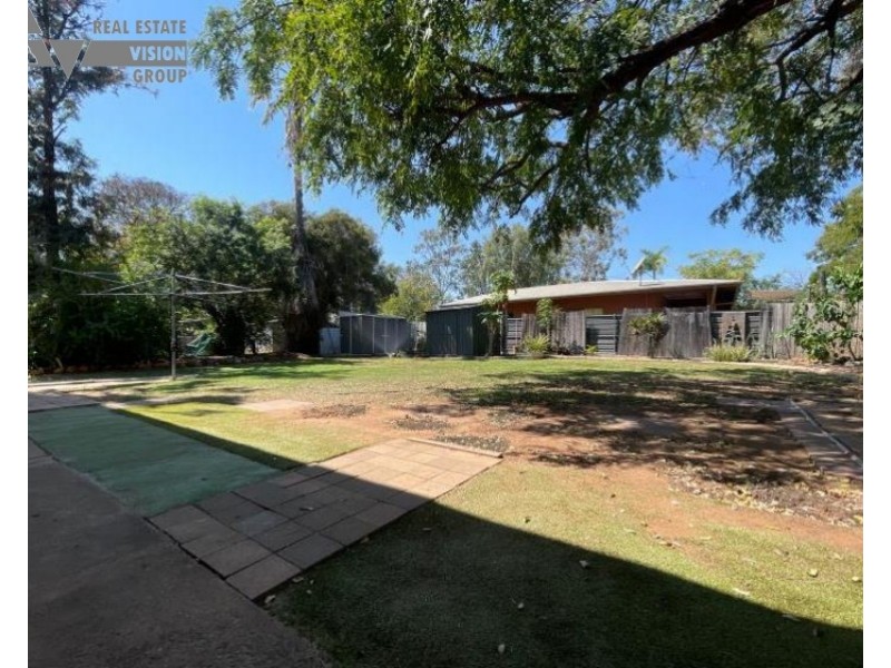 9 Diamond Dr, Blackwater QLD 4717