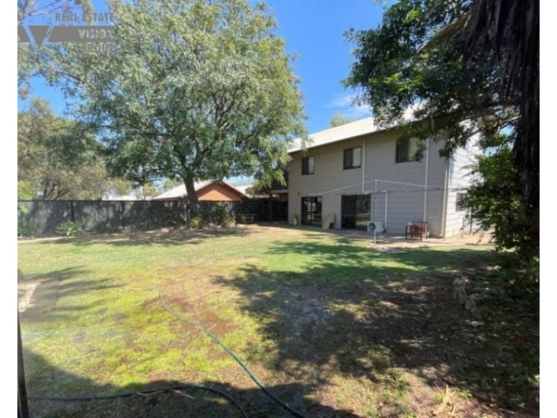 9 Diamond Dr, Blackwater QLD 4717