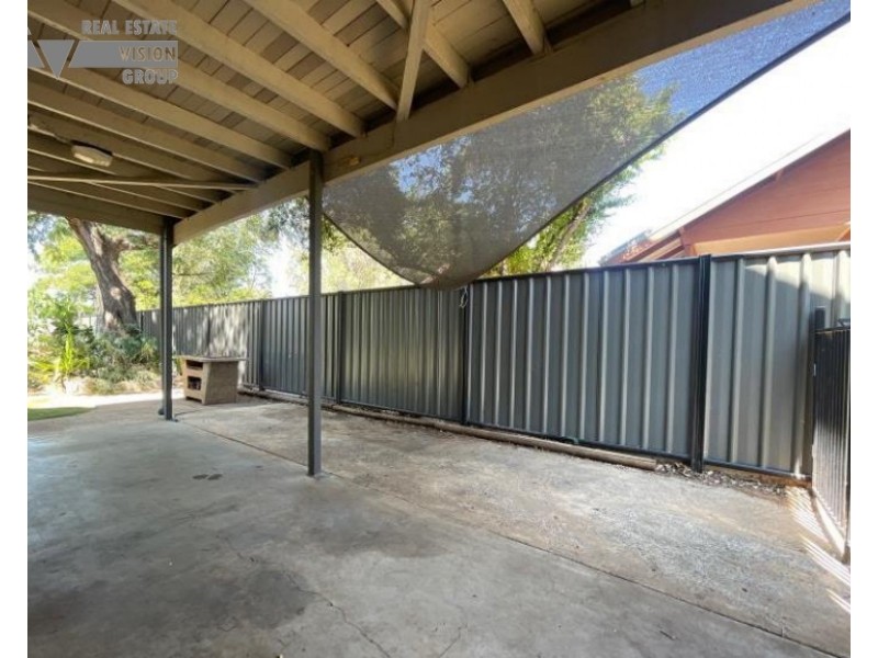 9 Diamond Dr, Blackwater QLD 4717