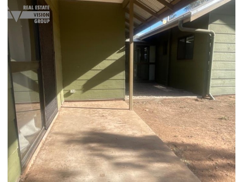 41 Macdonald Cres, Blackwater QLD 4717