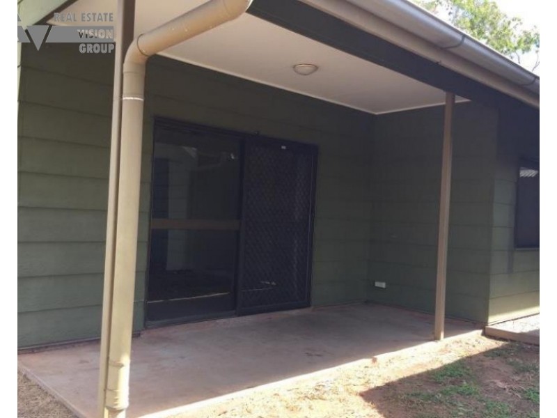 41 Macdonald Cres, Blackwater QLD 4717