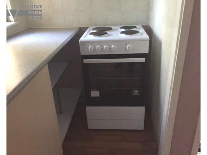 19 West St, Bluff QLD 4702