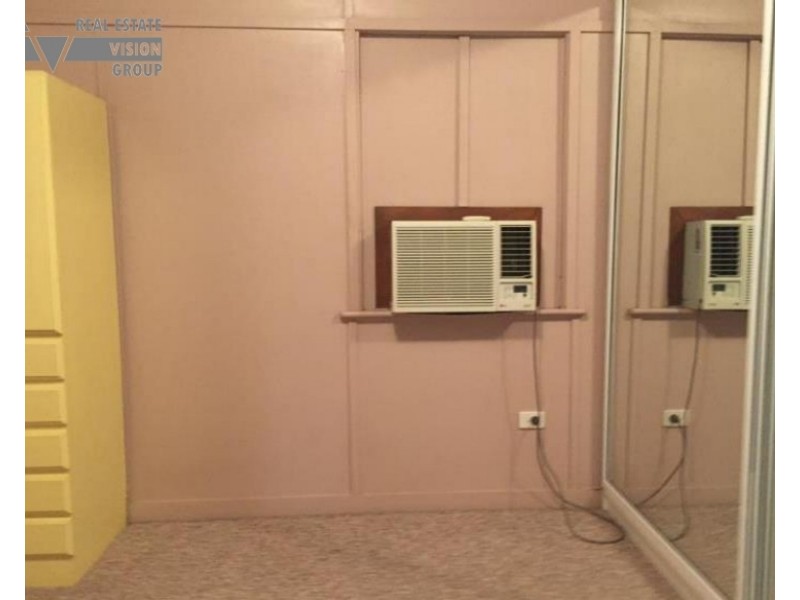 19 West St, Bluff QLD 4702