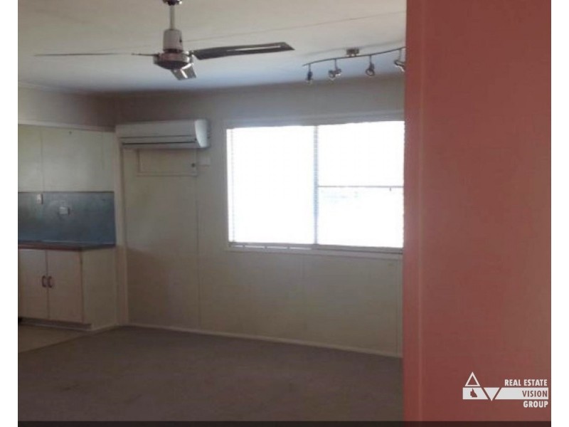72 Arthur St, Blackwater QLD 4717