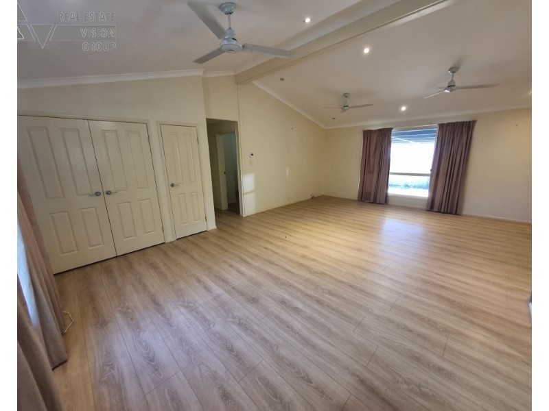48 Hibiscus Cres, Blackwater QLD 4717