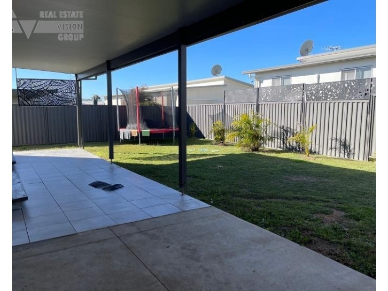 14 Hunter Street, Blackwater QLD 4717