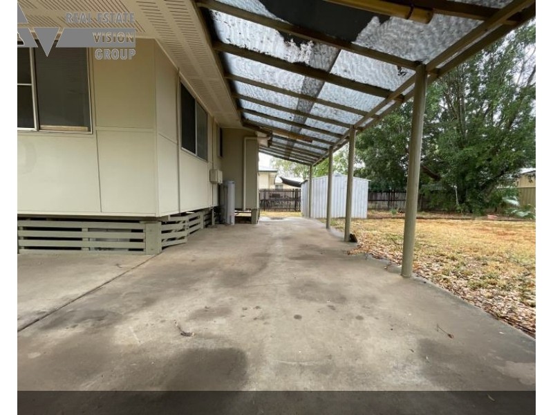 19 Boonery St, Blackwater QLD 4717