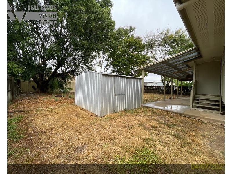 19 Boonery St, Blackwater QLD 4717