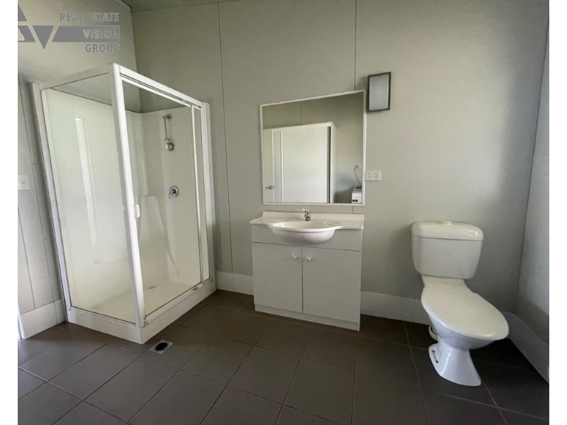 12 Summer Red Ct, Blackwater QLD 4717