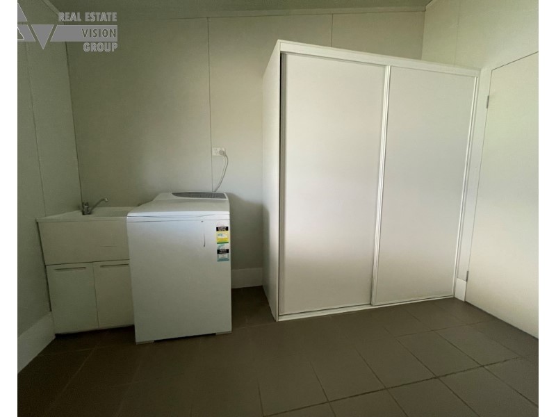 12 Summer Red Ct, Blackwater QLD 4717