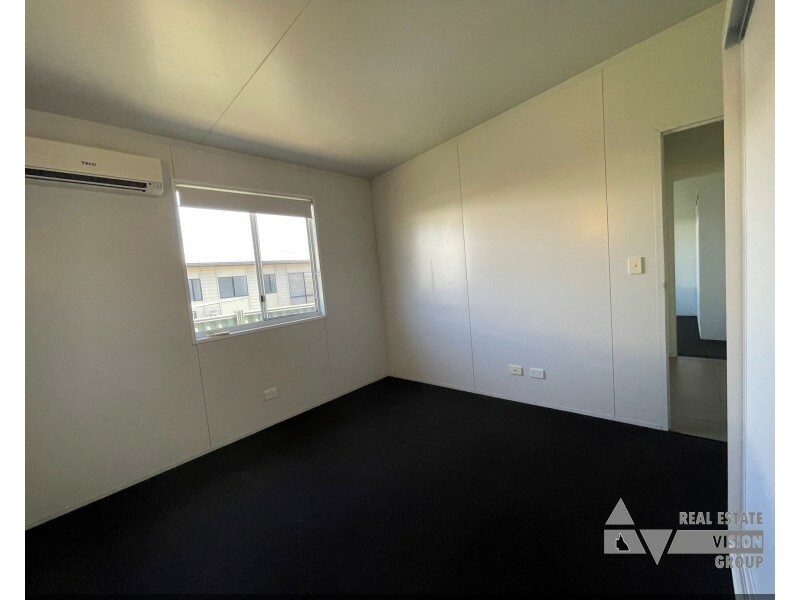 12 Hunter St, Blackwater QLD 4717