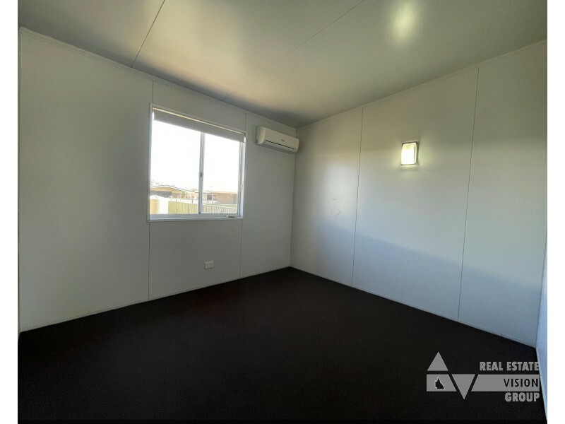 12 Hunter St, Blackwater QLD 4717