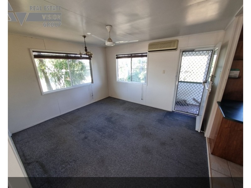 73 Acacia St, Blackwater QLD 4717