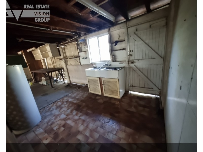 73 Acacia St, Blackwater QLD 4717