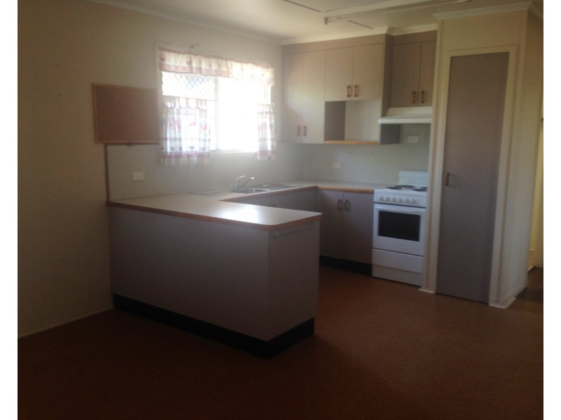 64 Littlefield Street, Blackwater QLD 4717