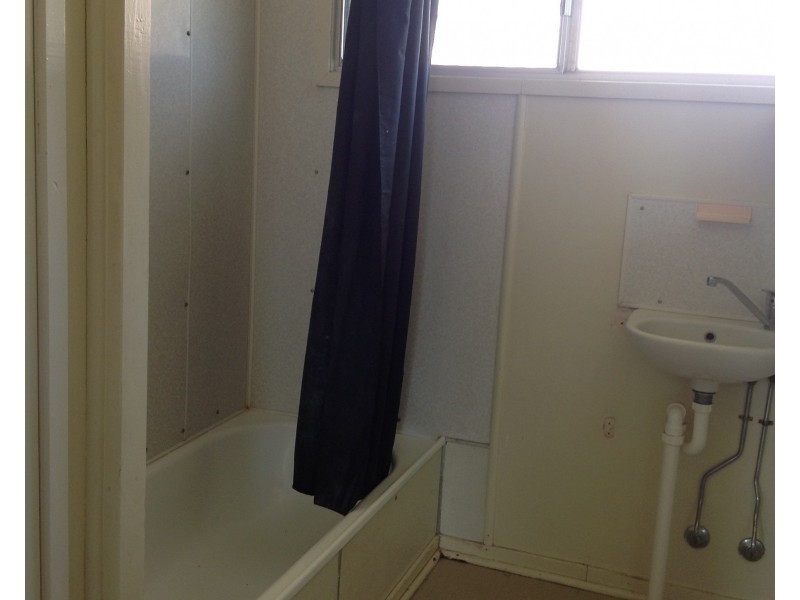 64 Littlefield Street, Blackwater QLD 4717