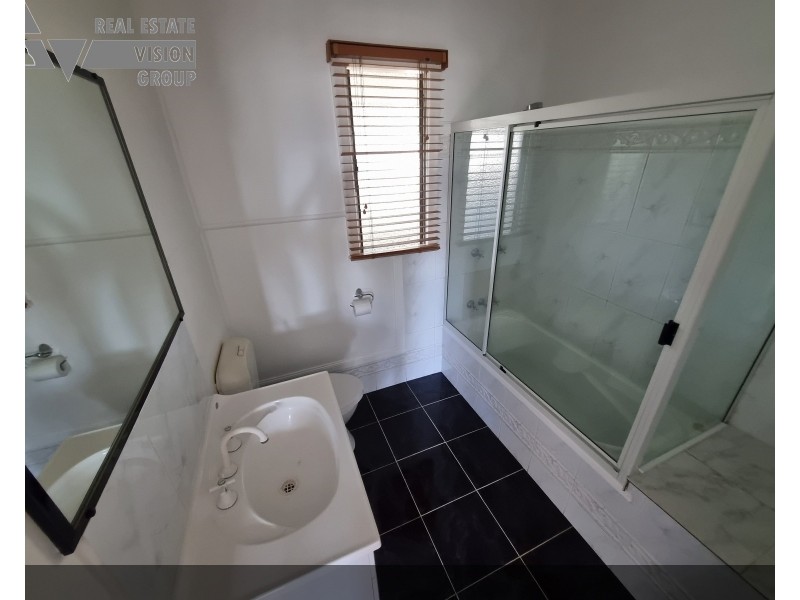 13 Boonery Street, Blackwater QLD 4717