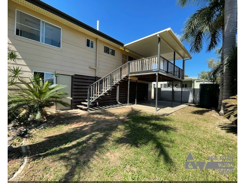 32 Bremner St, Blackwater QLD 4717
