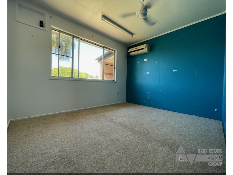 32 Bremner St, Blackwater QLD 4717