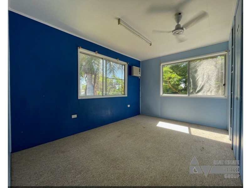 32 Bremner St, Blackwater QLD 4717