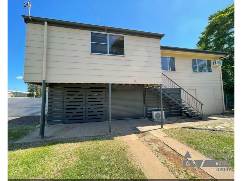 32 Bremner St, Blackwater QLD 4717