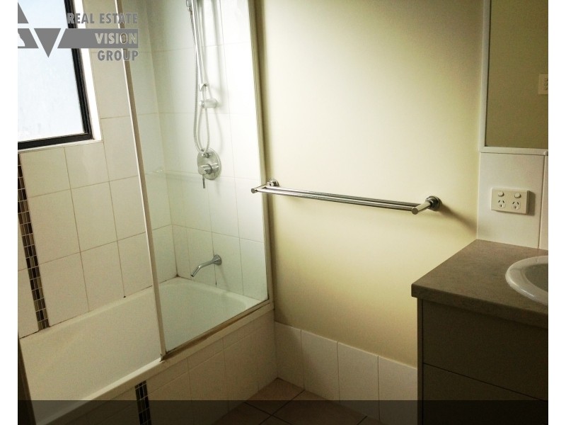 4 North St, Bluff QLD 4702