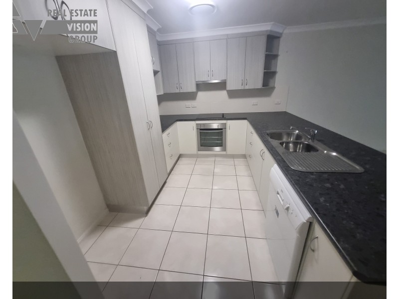 Unit 2/10 Main St, Bluff QLD 4702