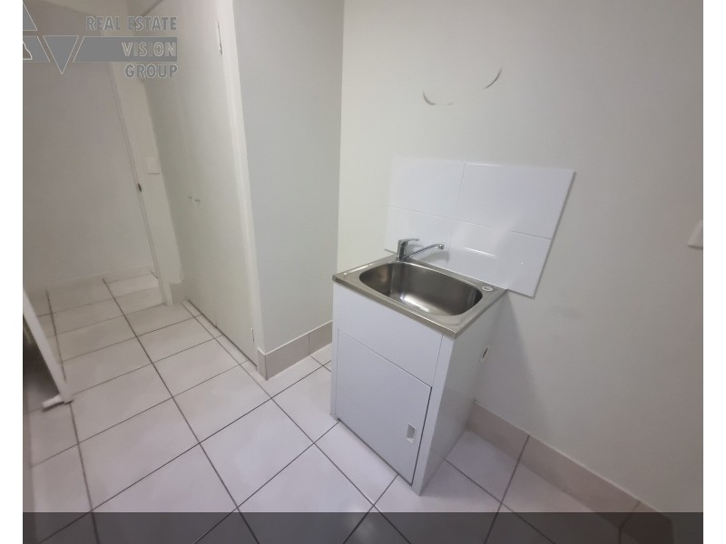 Unit 2/10 Main St, Bluff QLD 4702