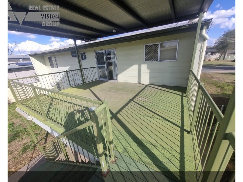 10 Bremner St, Blackwater QLD 4717