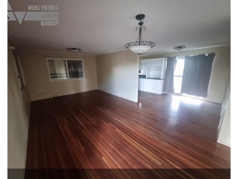 10 Bremner St, Blackwater QLD 4717