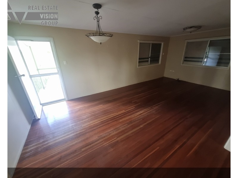 10 Bremner St, Blackwater QLD 4717
