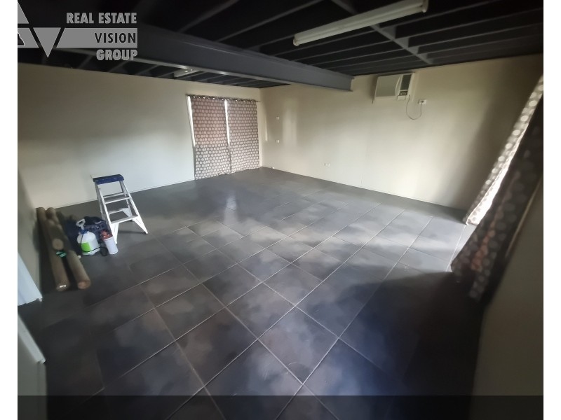 10 Bremner St, Blackwater QLD 4717