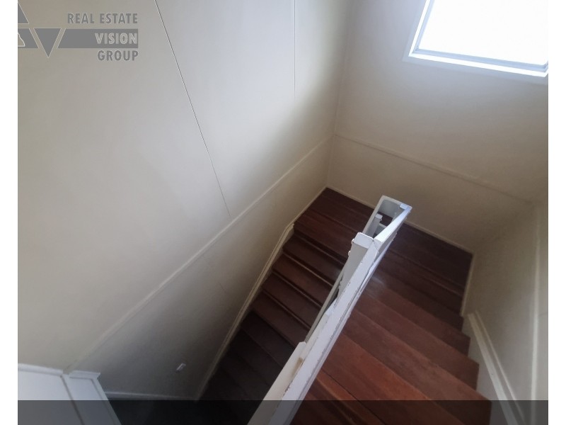 10 Bremner St, Blackwater QLD 4717