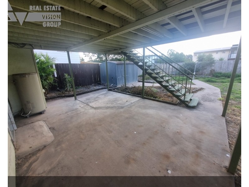 10 Bremner St, Blackwater QLD 4717