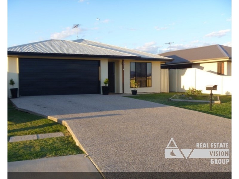 Unit 1/2 Baird St, Emerald QLD 4720