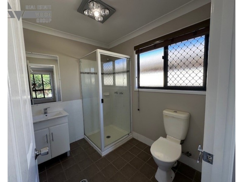 Unit 1/2 Baird St, Emerald QLD 4720